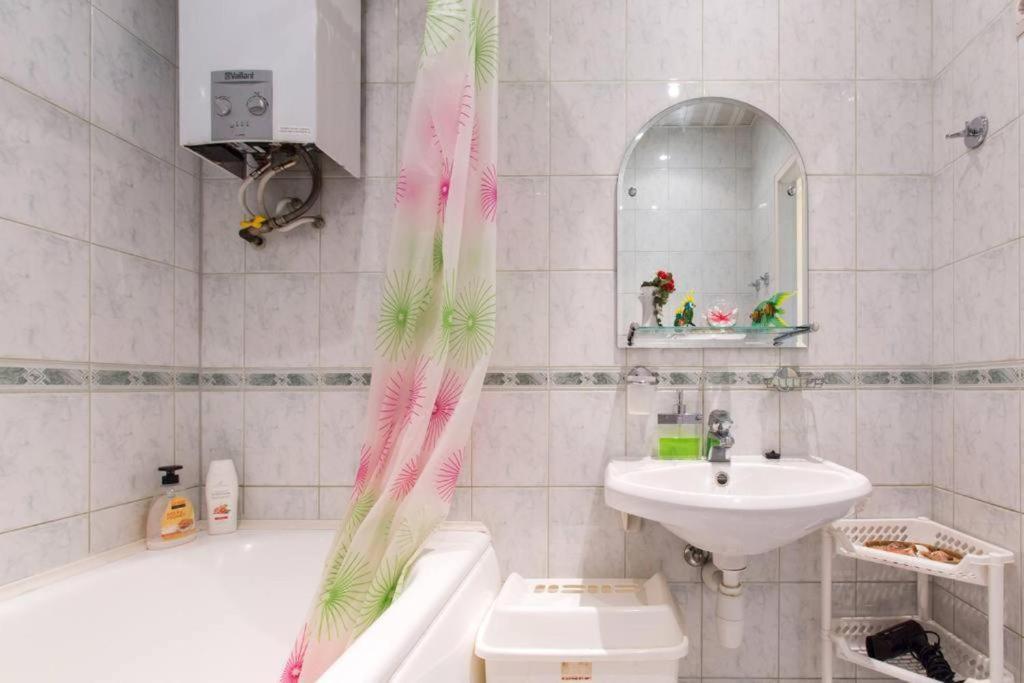 Bright Apartment Near Bus Statioon Tallinn Buitenkant foto
